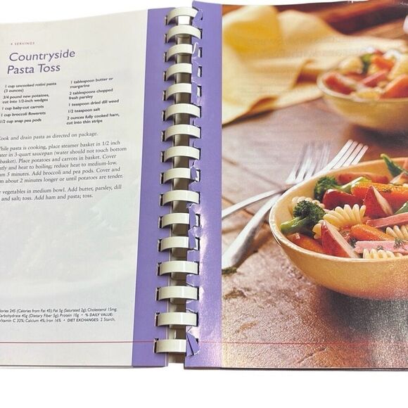 Betty Crocker's Quick & Easy Cookbook: 30 Minutes or Less to Dinner Every Night - Picture 4 of 4